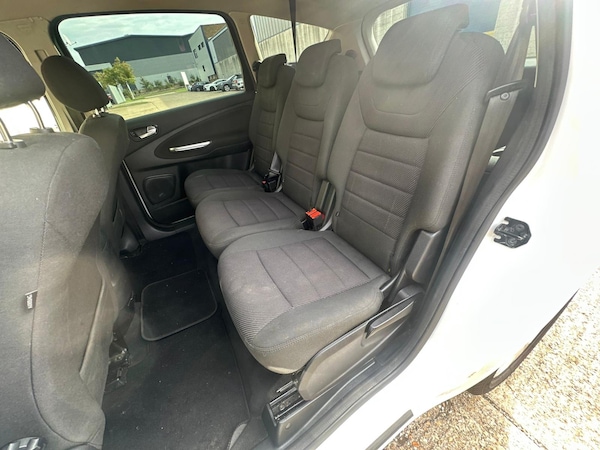 Used Ford S-Max 2011 for sale - 76143306: Photo 37