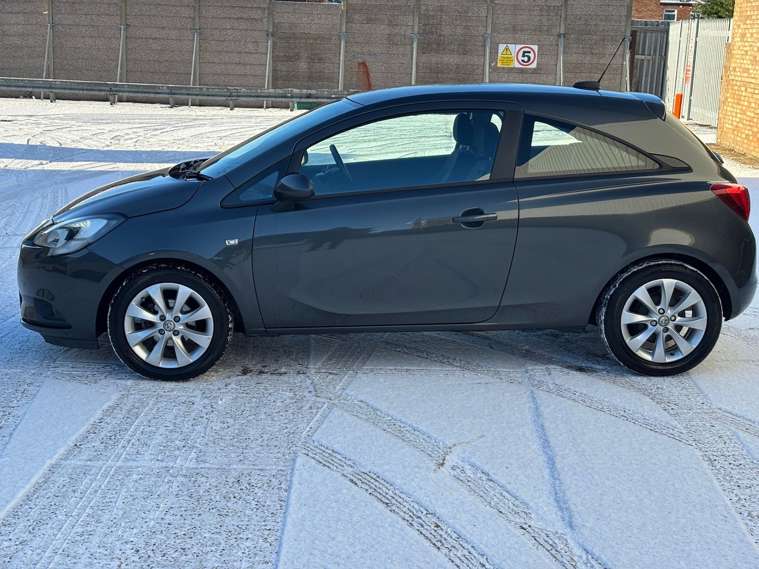 Used Vauxhall Corsa 2017 for sale - 77104737: Photo 46