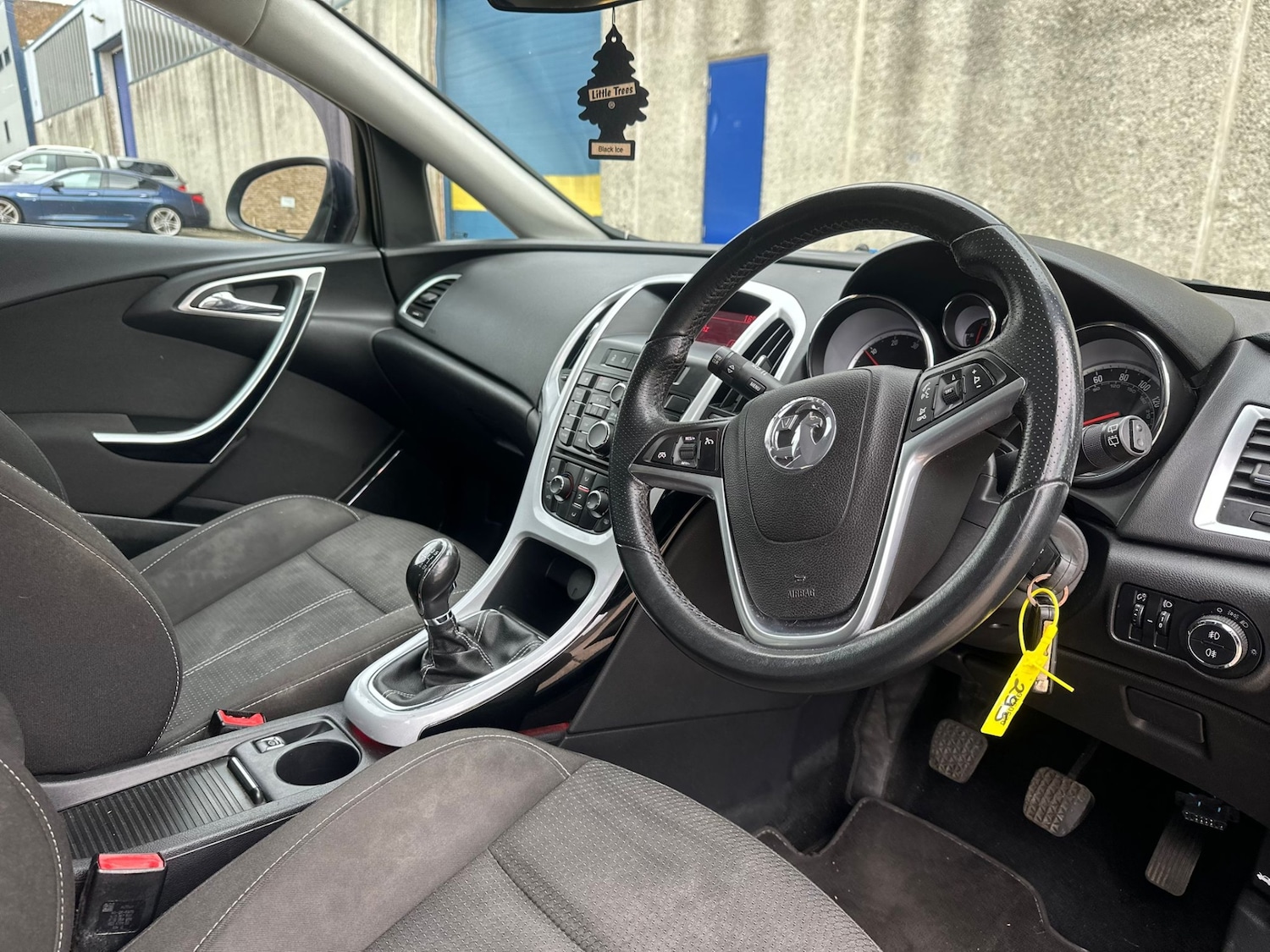 Used Vauxhall Astra 2012 for sale - 76346198: Photo 11