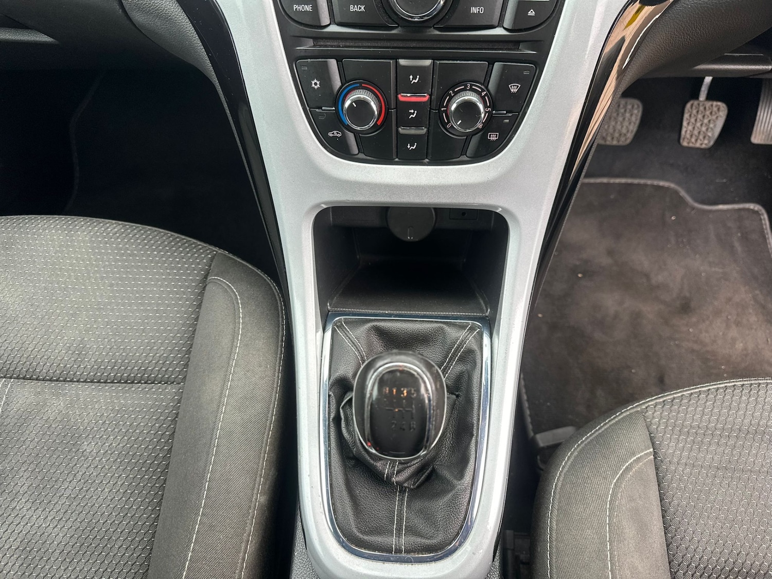 Used Vauxhall Astra 2012 for sale - 76346198: Photo 18