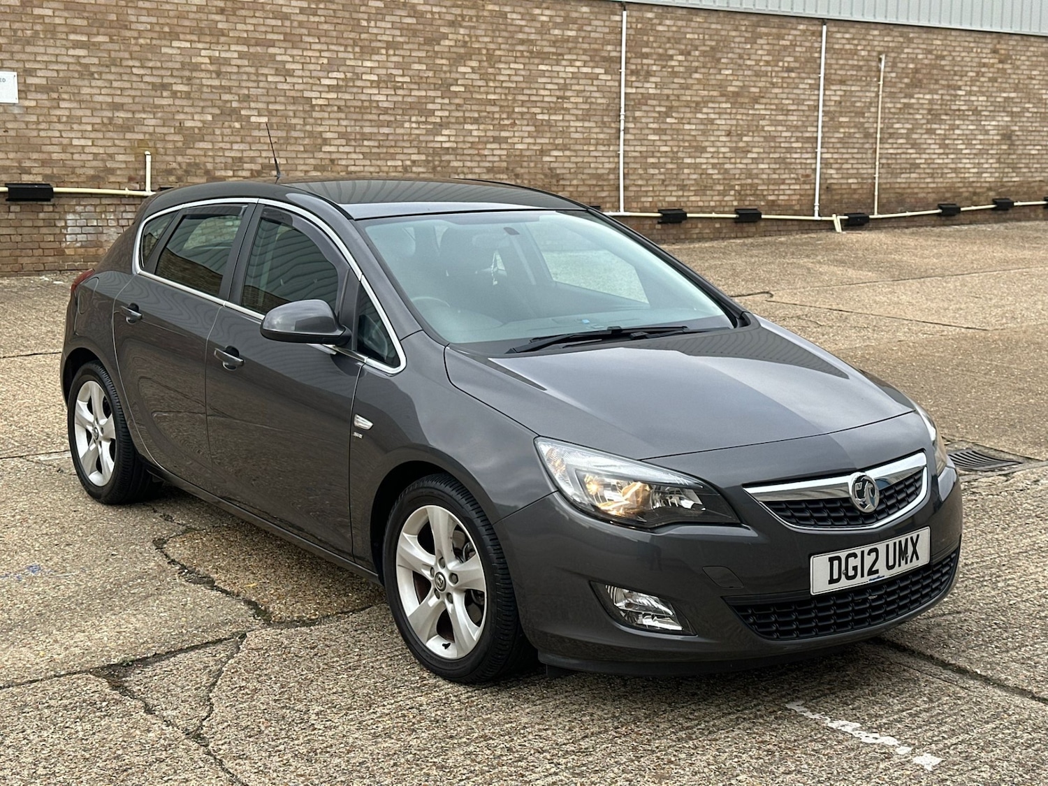 Used Vauxhall Astra 2012 for sale - 76346198: Photo 5