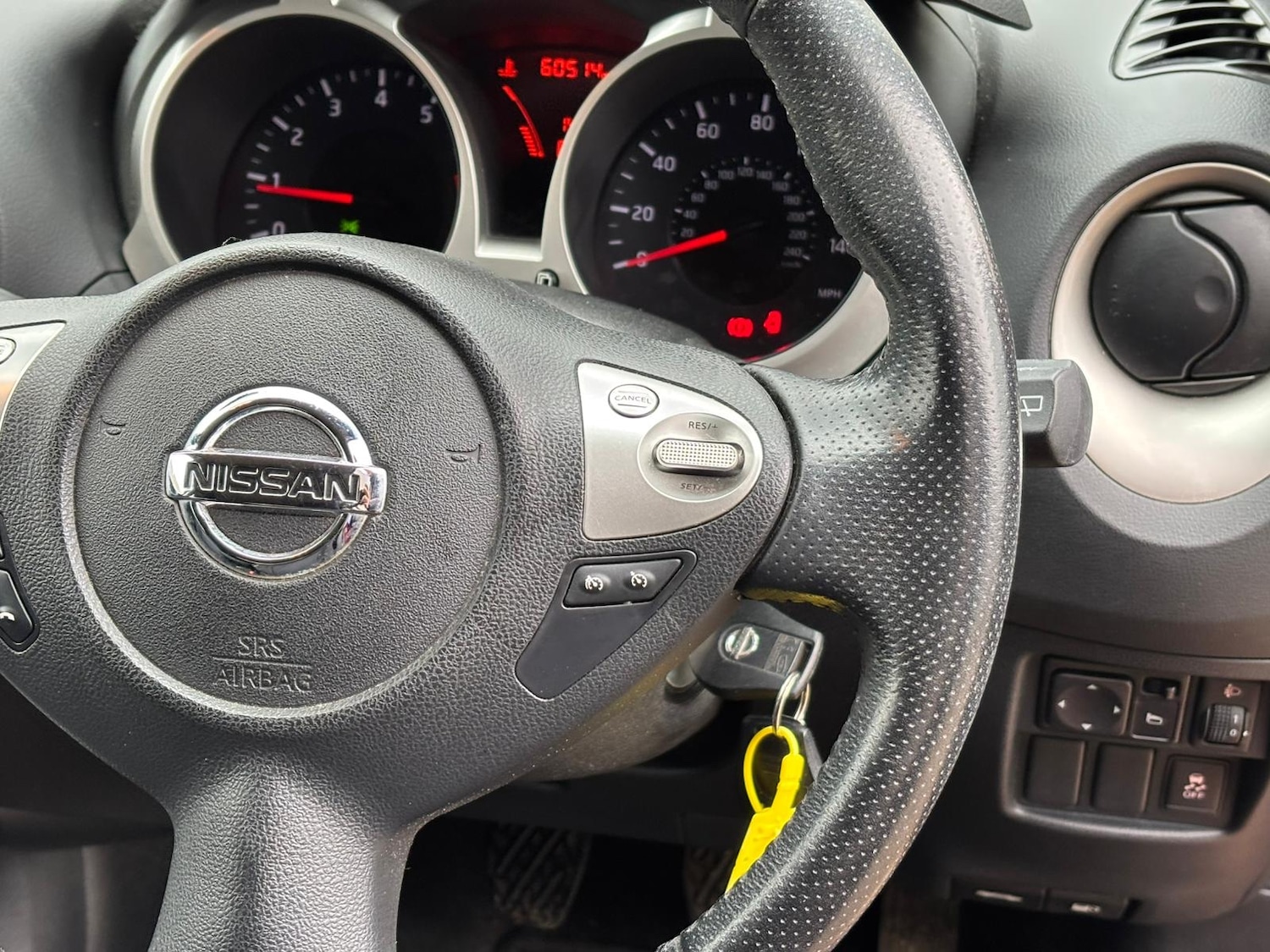 Used Nissan Juke 2014 for sale - 76165404: Photo 15