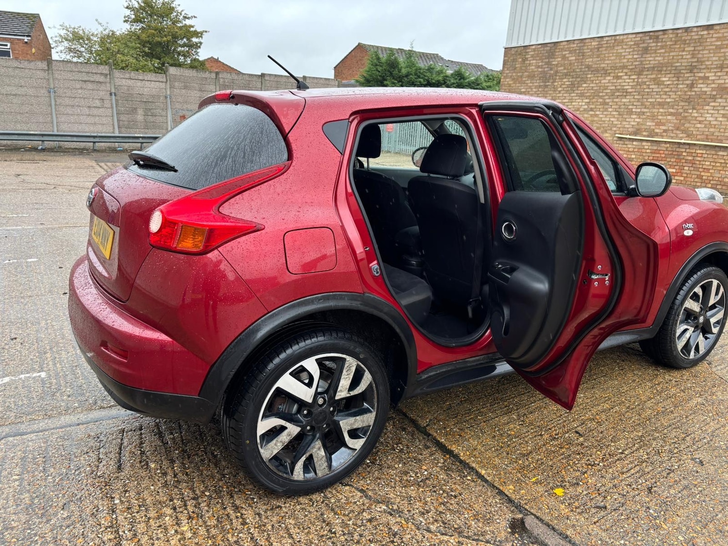 Used Nissan Juke 2014 for sale - 76165404: Photo 28