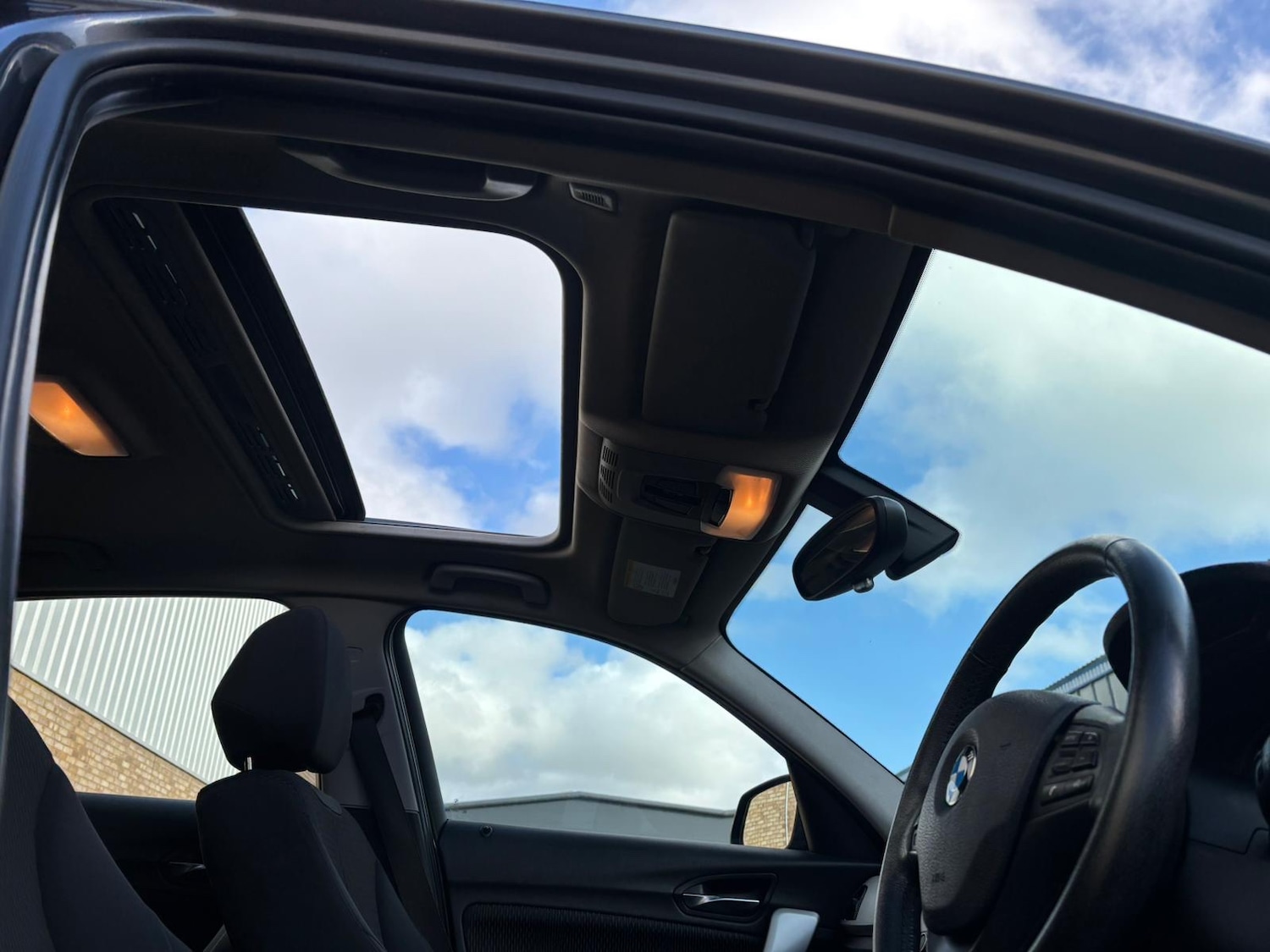 Used BMW 1 Series 2011 for sale - 77394006: Photo 17