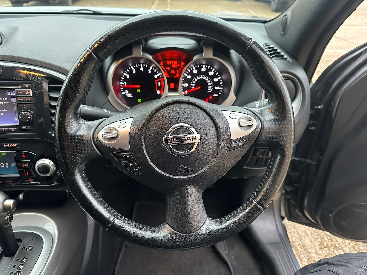 Used Nissan Juke 2012 for sale - 76558832: Photo 15