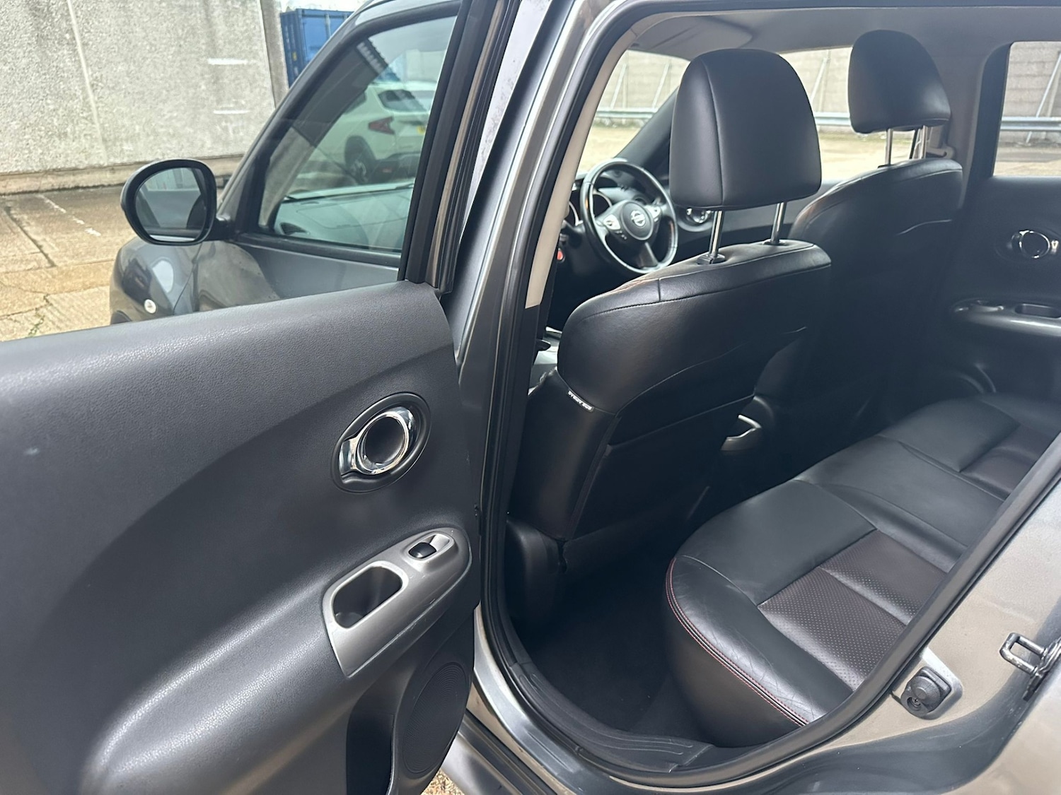 Used Nissan Juke 2012 for sale - 76558832: Photo 33