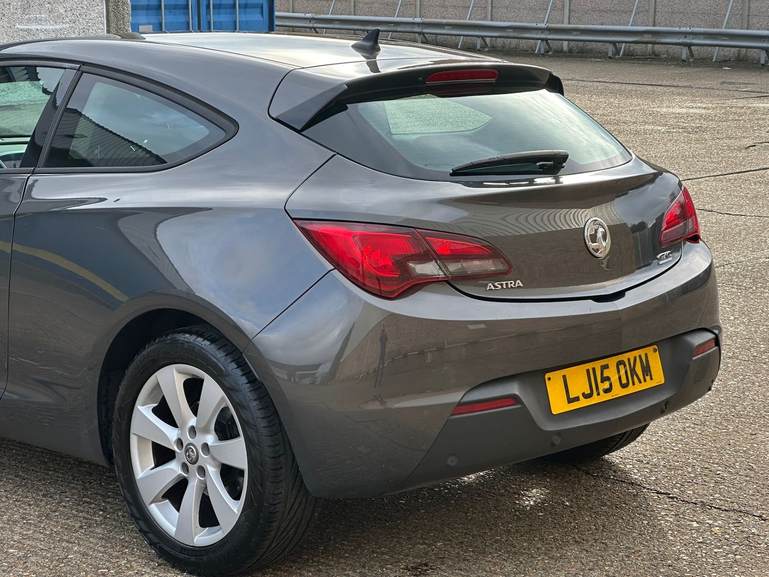 Used Vauxhall Astra GTC 2015 for sale - 77504385: Photo 32
