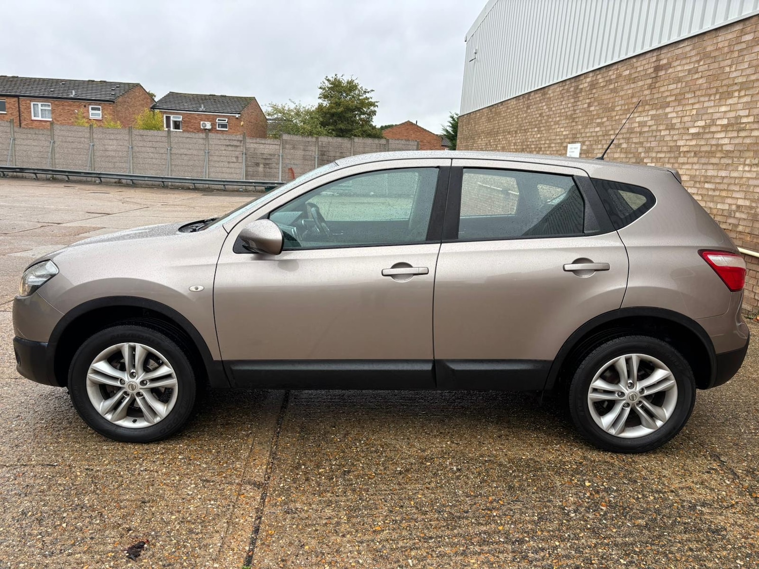 Used Nissan Qashqai 2010 for sale - 76165421: Photo 40