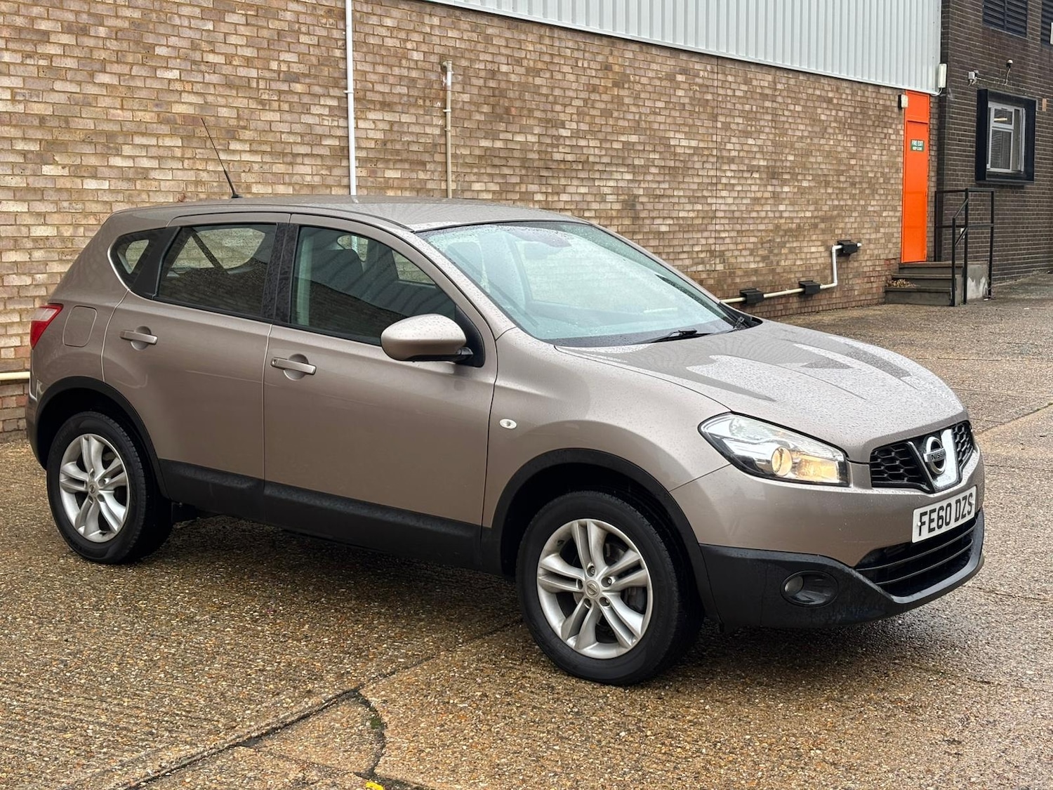Used Nissan Qashqai 2010 for sale - 76165421: Photo 9