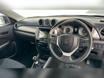 Used Suzuki Vitara 2022 for sale - 76038026: Photo 2