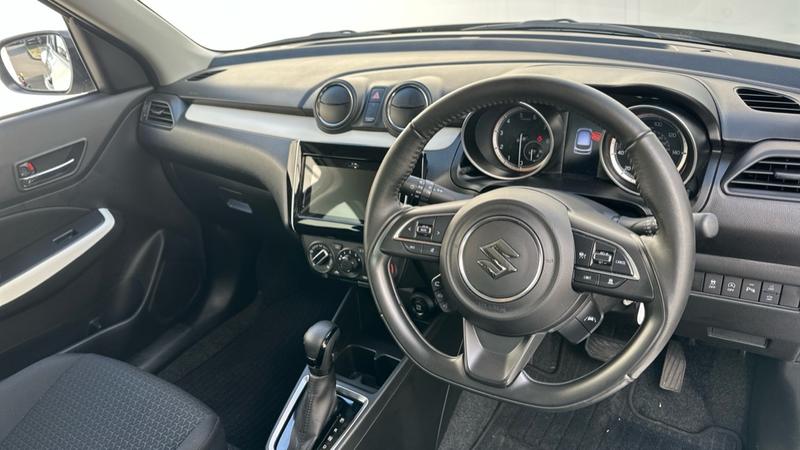 Used Suzuki Swift 2023 for sale - 77672593: Photo 2