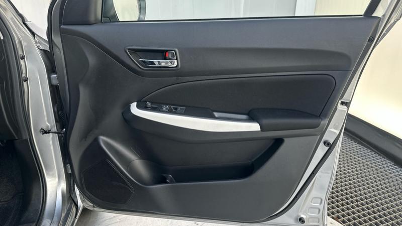 Used Suzuki Swift 2023 for sale - 77672593: Photo 27