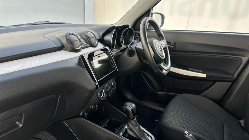 Used Suzuki Swift 2023 for sale - 77672593: Photo 39