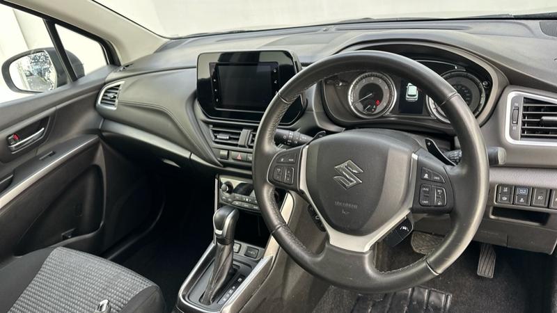 Used Suzuki SX4 S-Cross 2023 for sale - 76931312: Photo 2