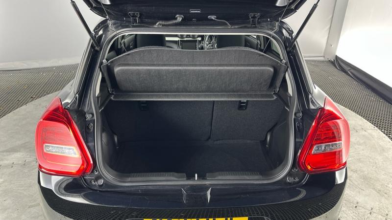 Used Suzuki Swift 2023 for sale - 76782289: Photo 15