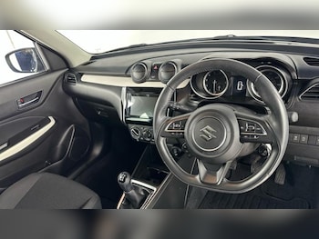 Used Suzuki Swift 2023 for sale - 76782289: Photo