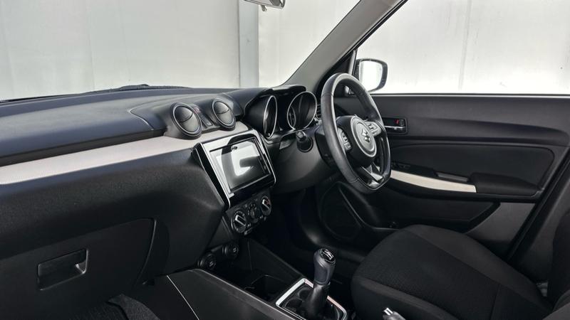 Used Suzuki Swift 2022 for sale - 77274953: Photo 33