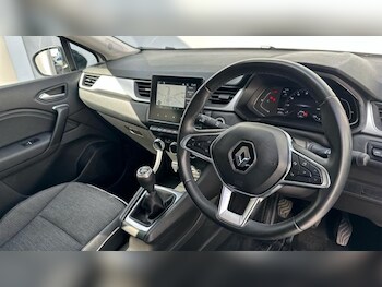 Used Renault Captur 2024 for sale - 78430938: Photo
