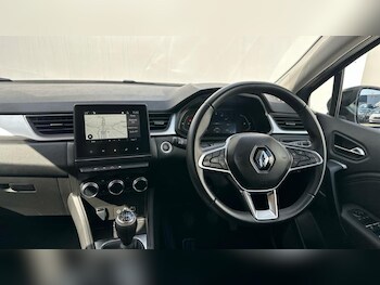Used Renault Captur 2024 for sale - 78430938: Photo