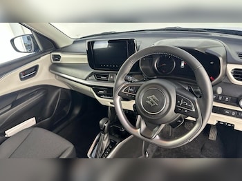 Used Suzuki Swift 2024 for sale - 77025773: Photo