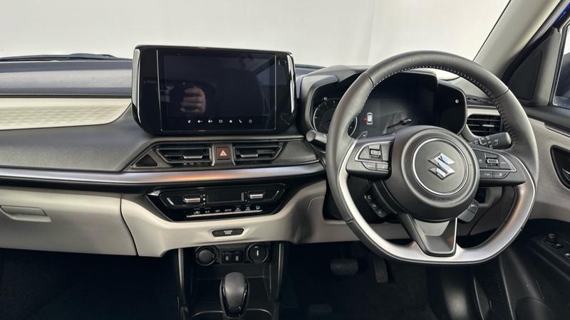 Used Suzuki Swift 2024 for sale - 77025773: Photo 4