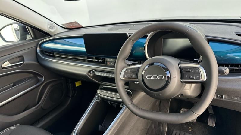 Used Fiat 600 2025 for sale - 76302711: Photo 2