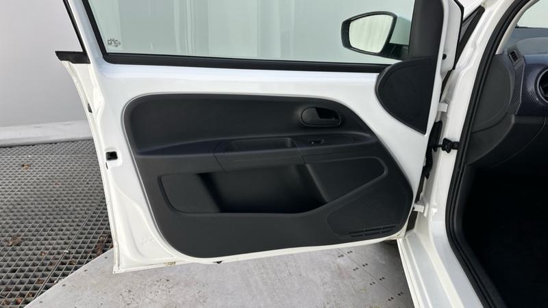 Used Volkswagen up! 2022 for sale - 77132667: Photo 28