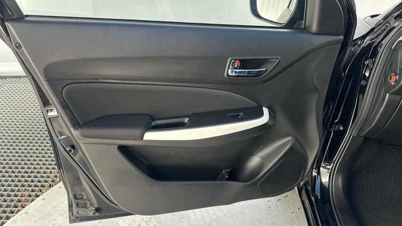 Used Suzuki Swift 2022 for sale - 76882691: Photo 28