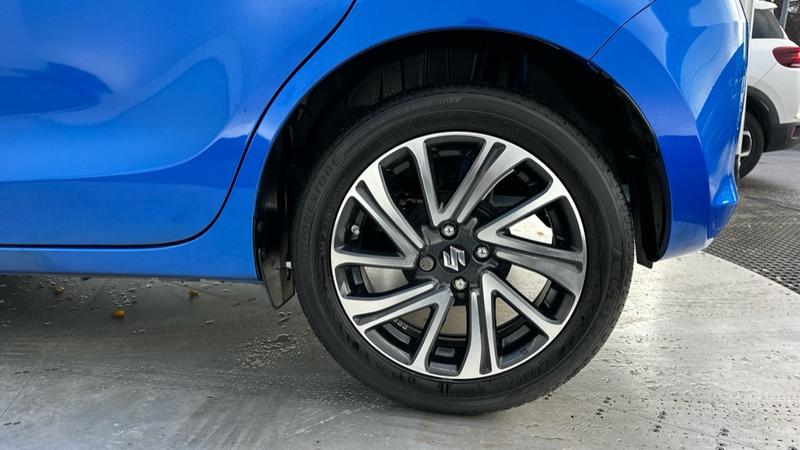 Used Suzuki Swift 2023 for sale - 76766923: Photo 18