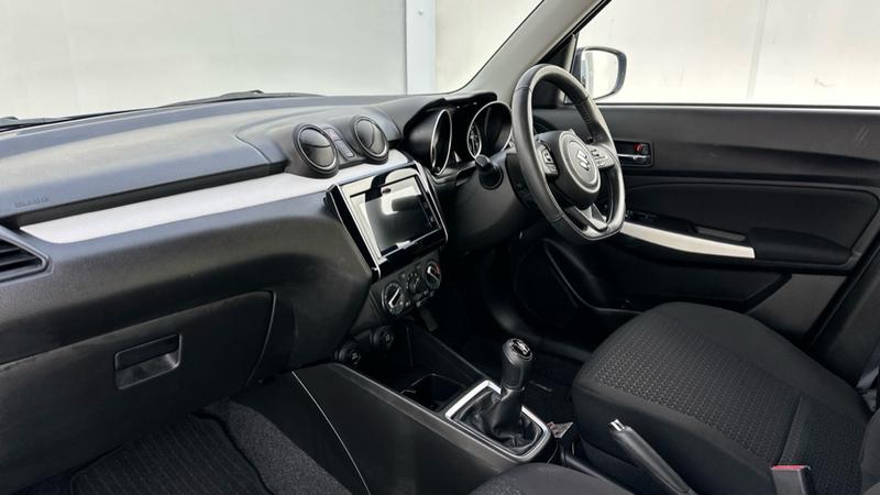 Used Suzuki Swift 2023 for sale - 76766923: Photo 28