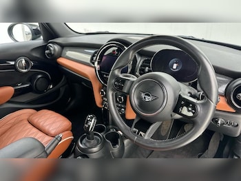 Used MINI Hatch 2024 for sale - 78452319: Photo