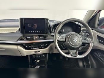 Used Suzuki Swift 2024 for sale - 77274910: Photo