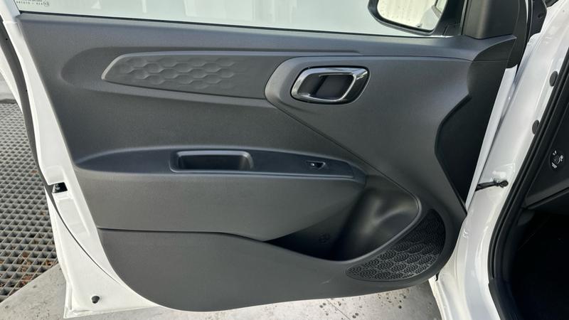 Used Hyundai i10 for sale - 76931306: Photo 29