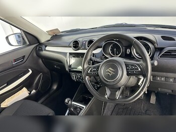 Used Suzuki Swift 2022 for sale - 76979462: Photo