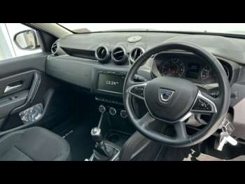 Used Dacia Duster 2021 for sale - 74785247: Photo
