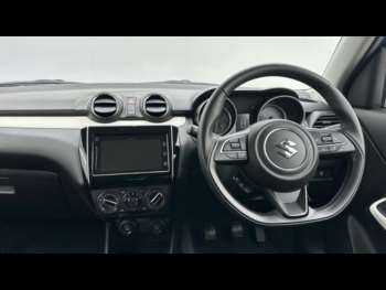 Used Suzuki Swift 2023 for sale - 75100890: Photo