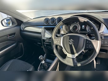 Used Suzuki Vitara 2023 for sale - 76504562: Photo
