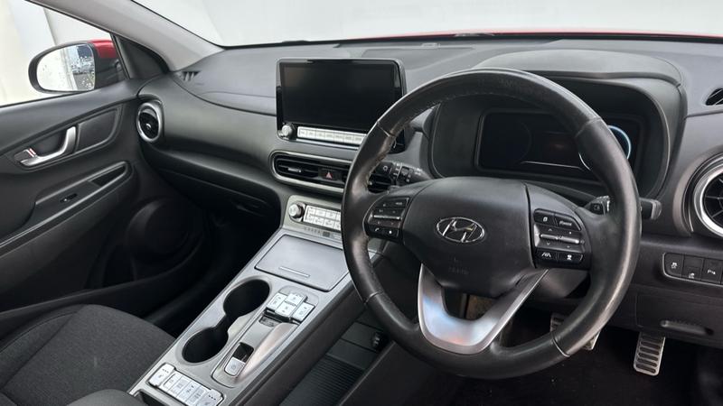 Used Hyundai KONA 2022 for sale - 76008651: Photo 2