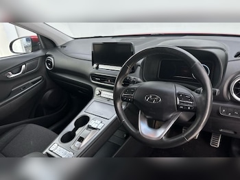 Used Hyundai KONA 2022 for sale - 76008651: Photo 2
