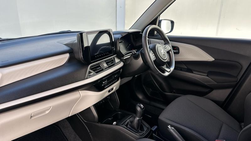 Used Suzuki Swift 2024 for sale - 77064010: Photo 27