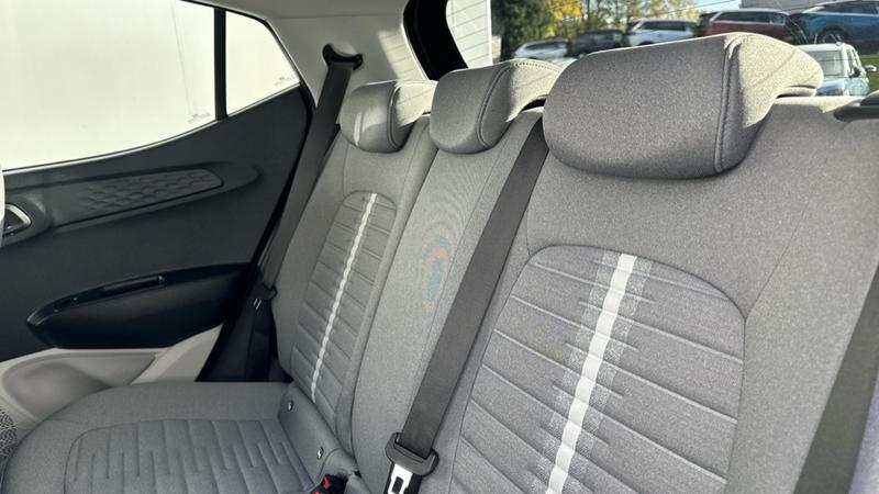 Used Hyundai i10 2023 for sale - 76382341: Photo 14