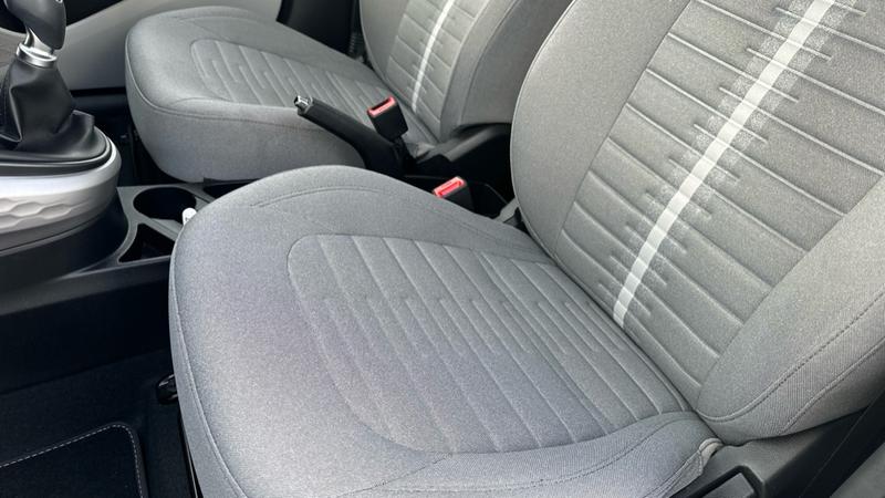 Used Hyundai i10 2023 for sale - 76382341: Photo 23