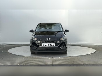 Used Hyundai i10 2023 for sale - 76382341: Photo