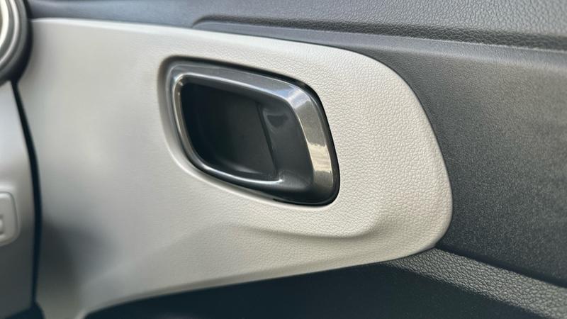 Used Hyundai i10 2023 for sale - 76382341: Photo 44