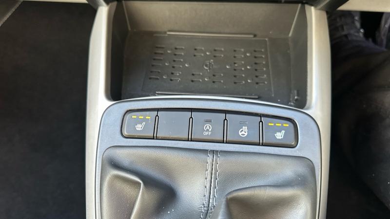 Used Hyundai i10 2023 for sale - 76382341: Photo 57