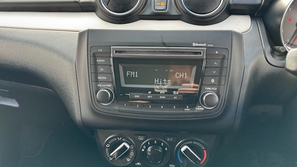 Used Suzuki Swift 2019 for sale - 76172623: Photo 48