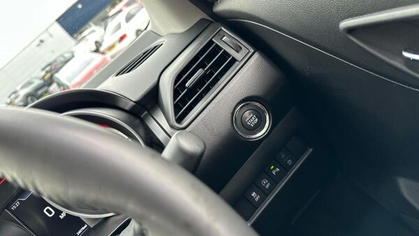 Used Suzuki Swift 2022 for sale - 75685988: Photo 42