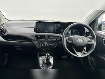 Used Hyundai i10 2023 for sale - 79076932: Photo