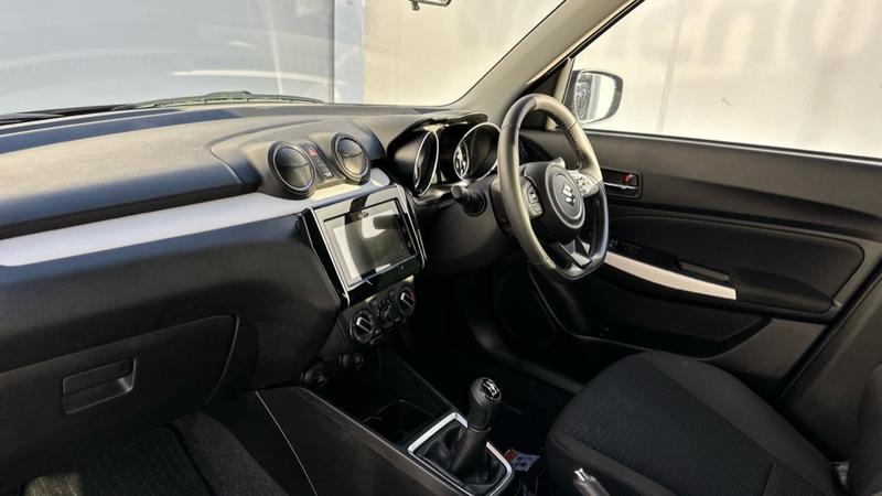 Used Suzuki Swift 2023 for sale - 76748162: Photo 28