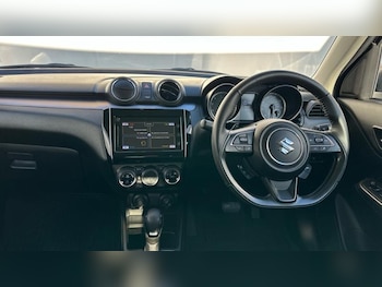 Used Suzuki Swift 2024 for sale - 76467784: Photo